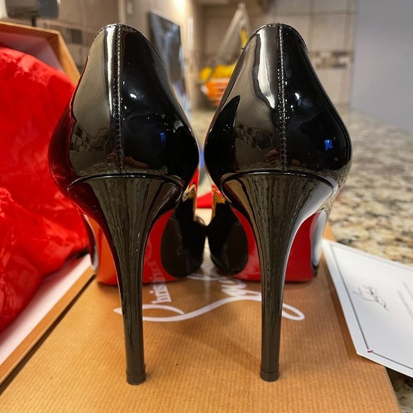 Christian Louboutin Glossy Black Heels with Red Soles - Picture 2 of 8